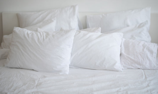 pillows-on-a-bed
