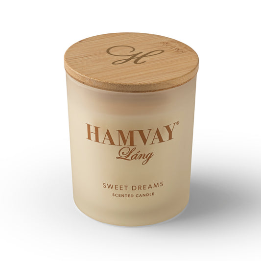Scented candle with wooden lid featuring Hamvay-Láng branding